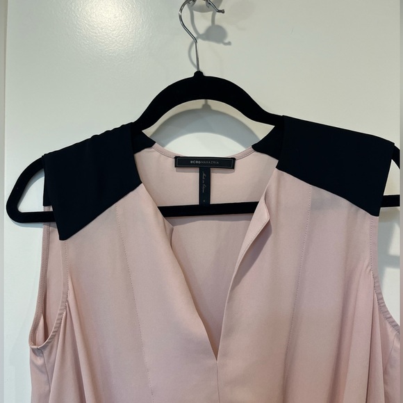 BCBG Gisele Blouse, Size Small - Picture 5 of 5